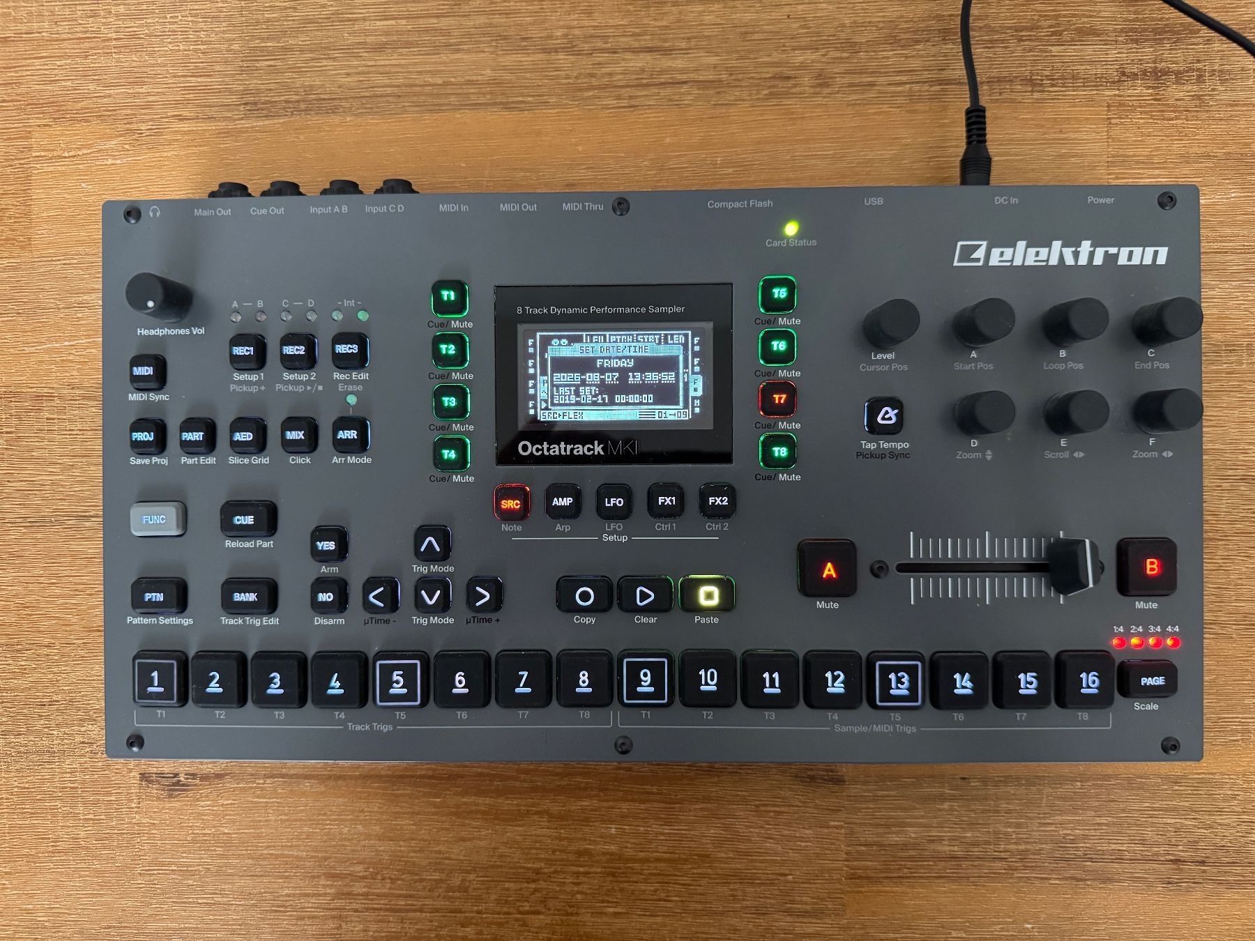 Elektron Strumenti musicali: Elektron Octatrack MKII – Performance Sampler + Netzteil – Usato da Auenstein venduto da Adrianwisard71