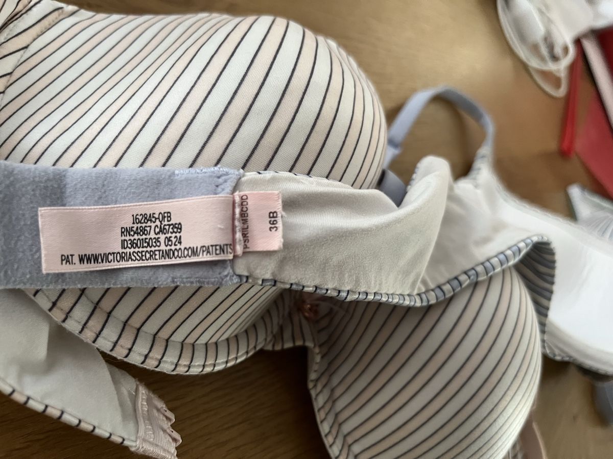 Victoria's Secret Altra biancheria intima: BH von Victoria‘s Secret – Nuovo (secondo la descrizione) da Steg VS venduto da Choli007 1