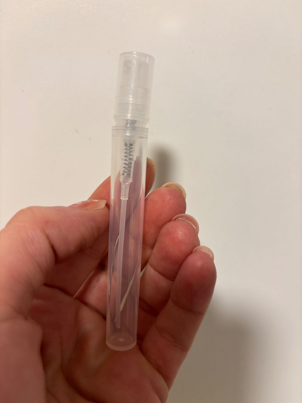 Parfums & Eau de Toilette: MILESTONE ROSEBOMB RED INTENSE 5ML EDP(VS Bombshell Intense – D'occasion à Zürich par deruja 1