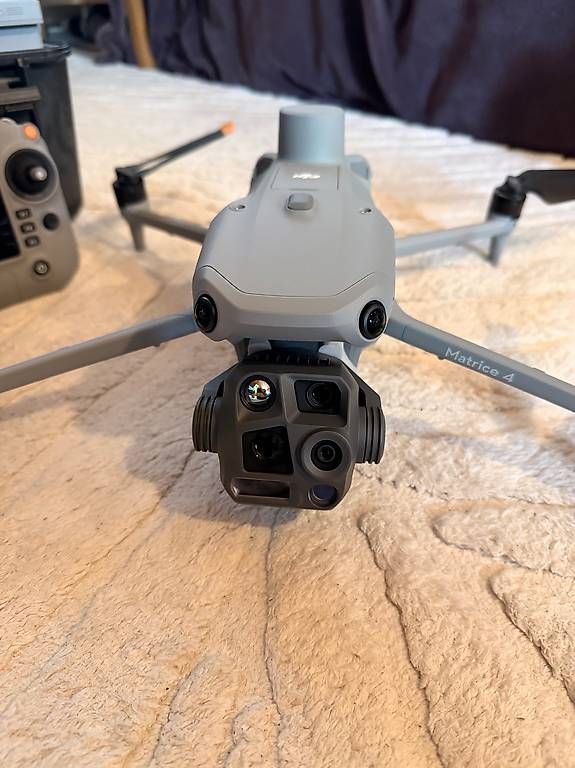 RC Kits de montage: Drone DJI Matrice 4T – D'occasion à Aproz (Nendaz) par cha_9hjd 2