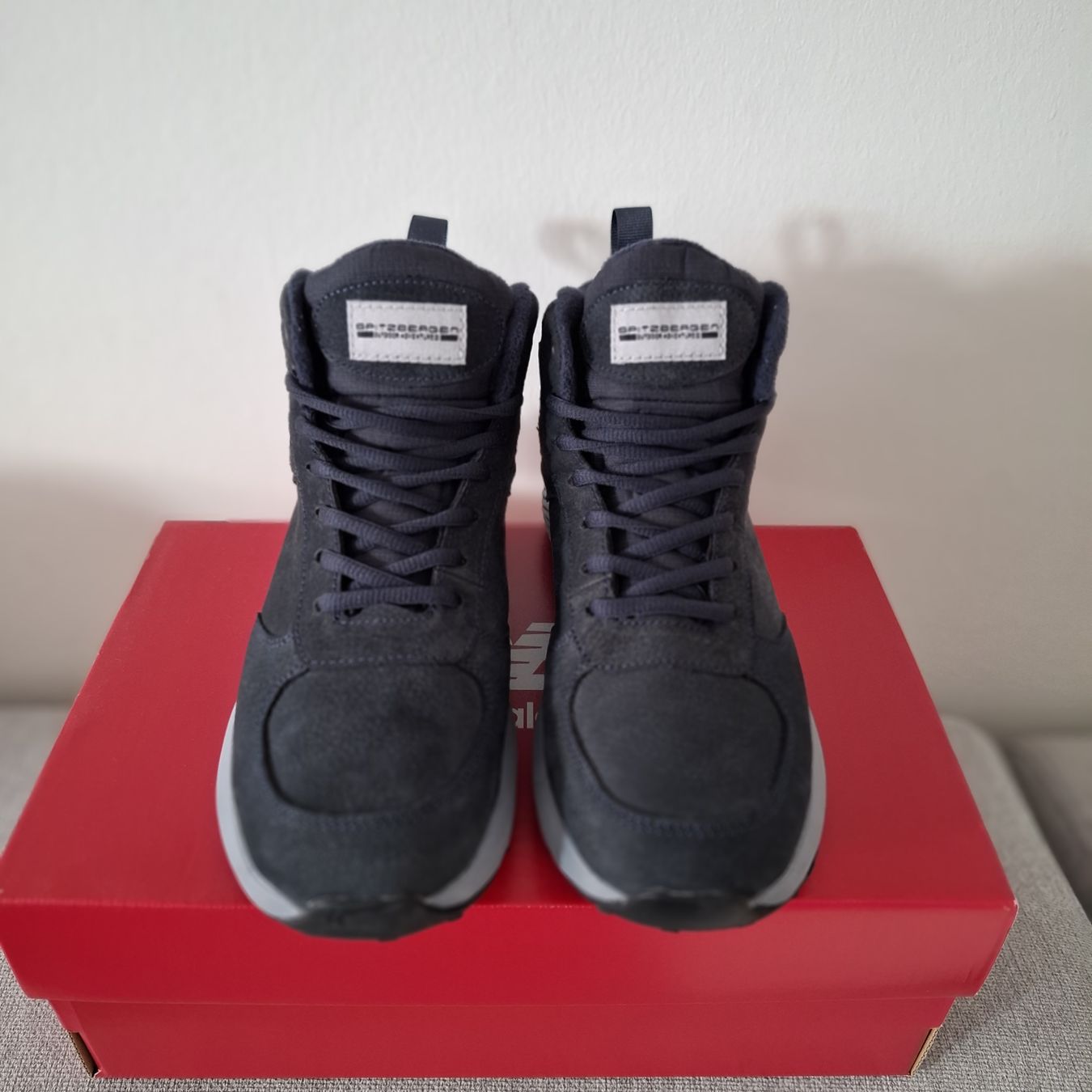 Scarpe da donna: Wanderschuhe Spitzbergen dunkelblau Grösse 38 – Usato da Hägglingen venduto da Pilipadin 2