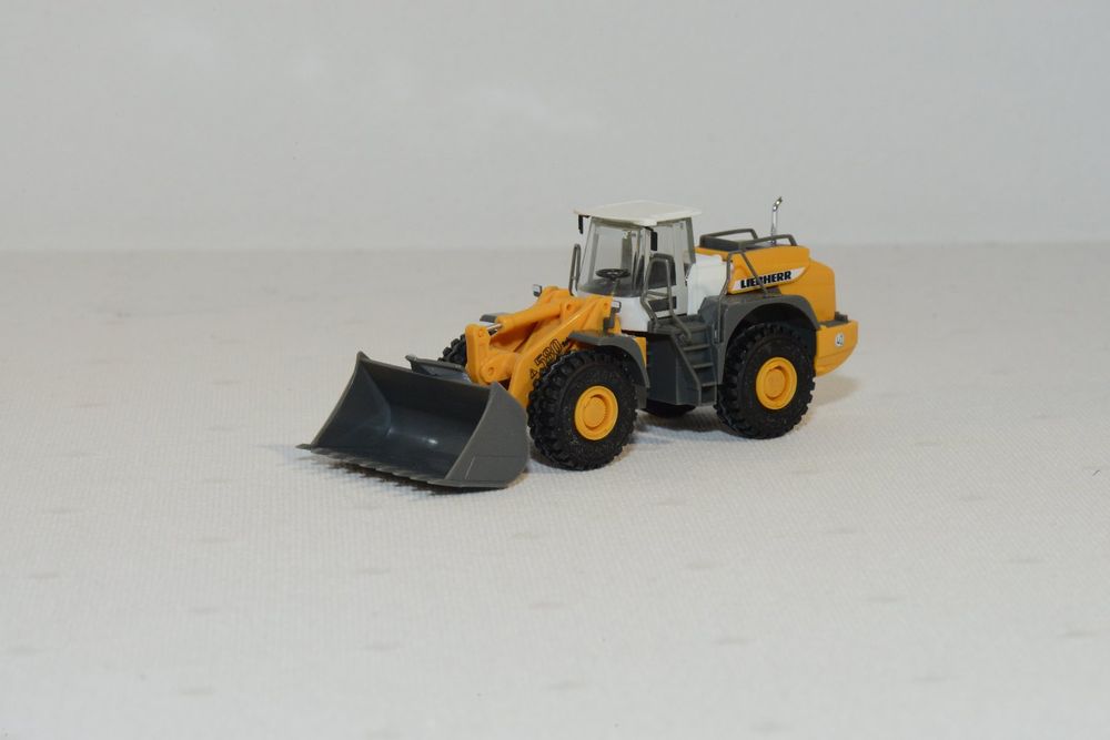 Herpa 306843 H0 Bouwvoertuig Liebherr Wiellader L 580 loghandler