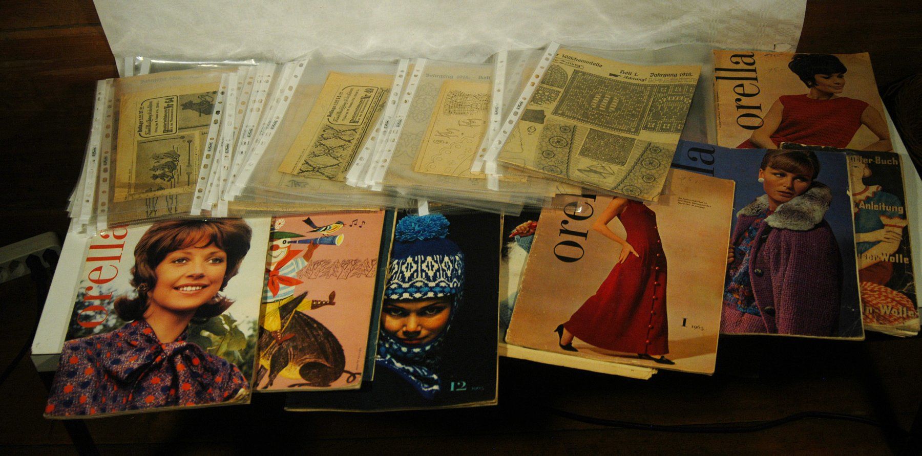 Cartamodelli: Diverse Strickmuster, Modezeitschriften – Usato da Herisau venduto da Wisen