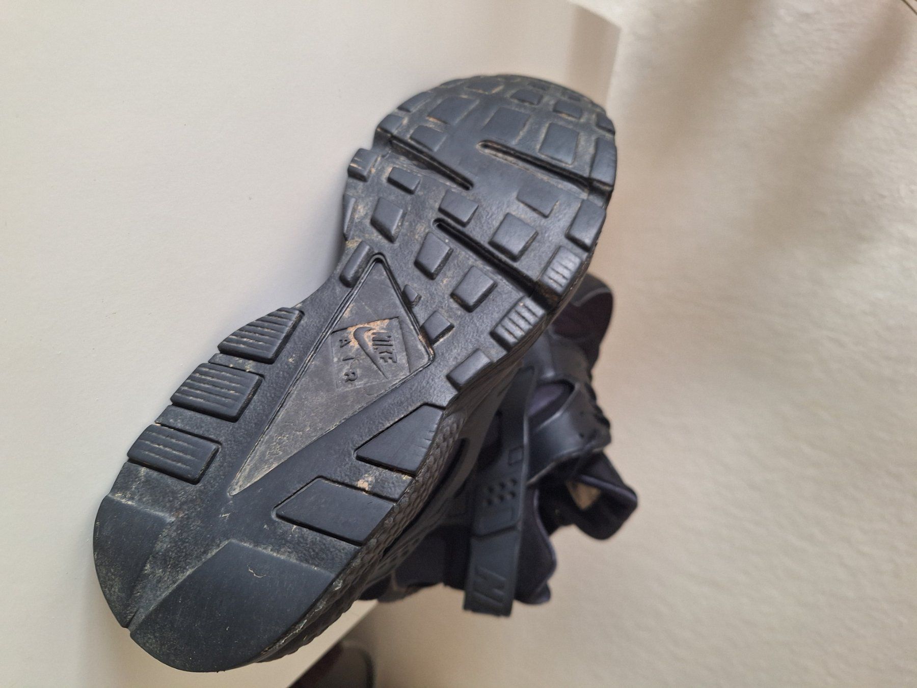 Nike Scarpe da uomo: Nike Huarache All Black – Usato da Worb venduto da nfsolutions 5