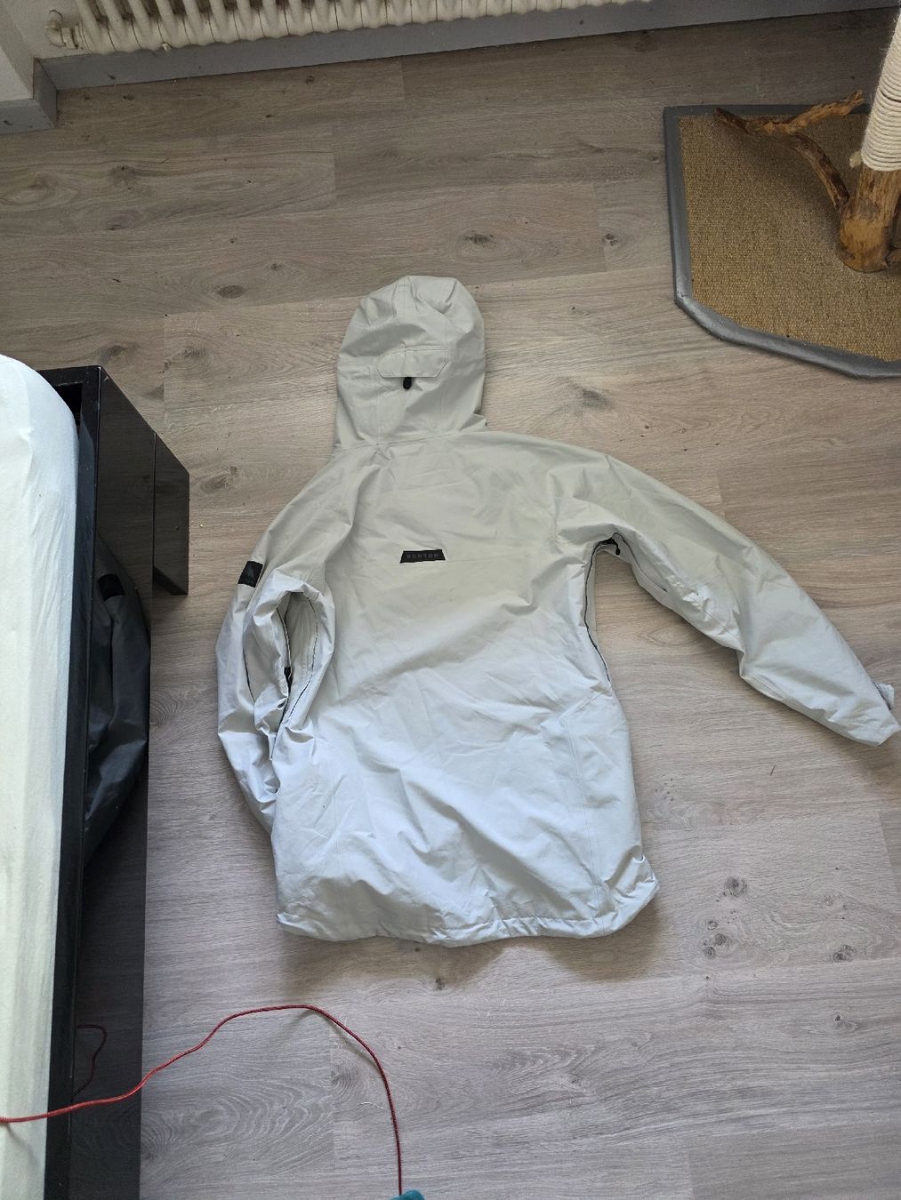 Burton Giacche: Burton Snowboardjacke Grösse S hellgrau – Usato da Pfaffhausen venduto da Fides91 1