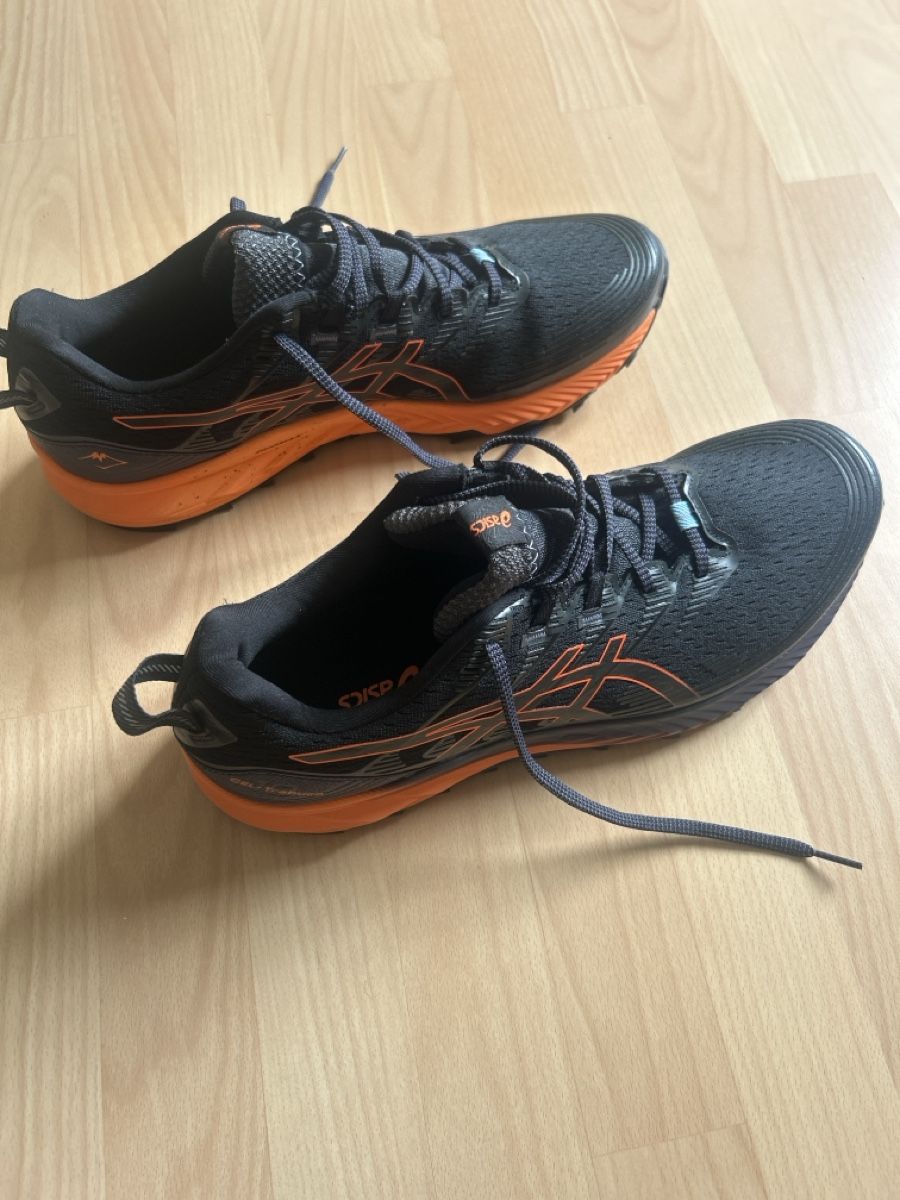 Asics Scarpe da uomo: Asics Trabuco 10  Taille 49 – Nuovo e nell'imballaggio originale da Zürich venduto da chess_not_checkers