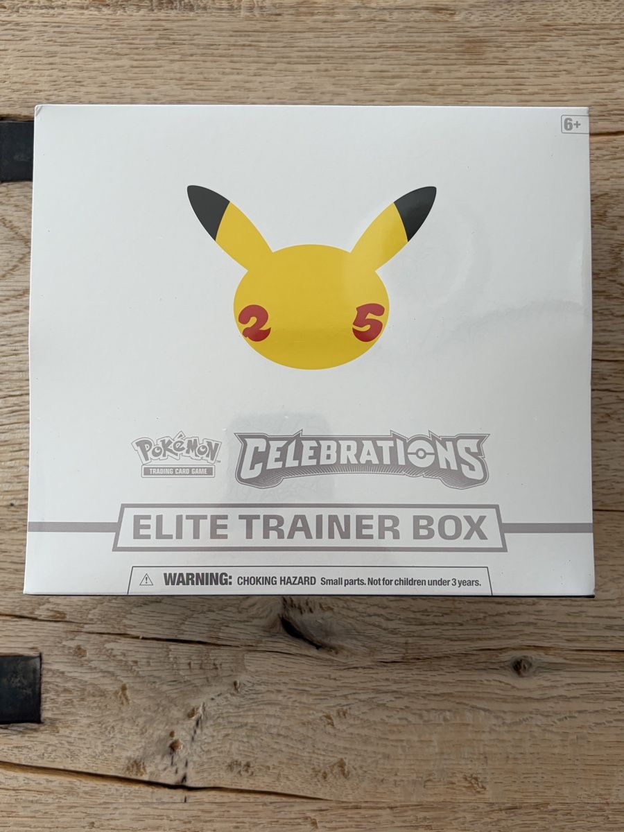 Pokémon Carte collezionabili: 25th Celebration ETB – Nuovo e nell'imballaggio originale da Hettlingen venduto da SanCor7206