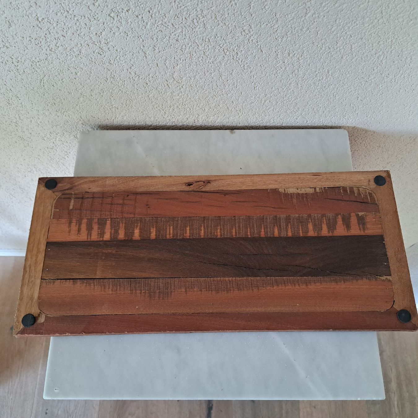 Tutte le decorazioni: rustikales Holzbrett zu Dekozwecken – Usato da Kriegstetten venduto da Jakasi 1