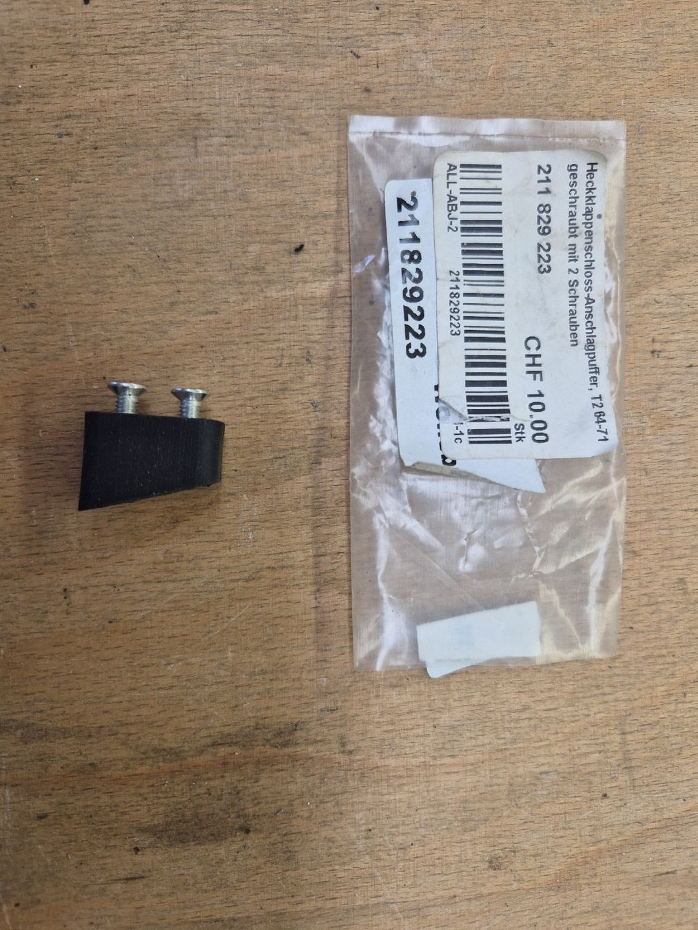 VW Toutes les pièces auto: VW T2 Puffer Heckklappe – Neuf avec emballage d'origine à Eschenbach SG par Samsi85
