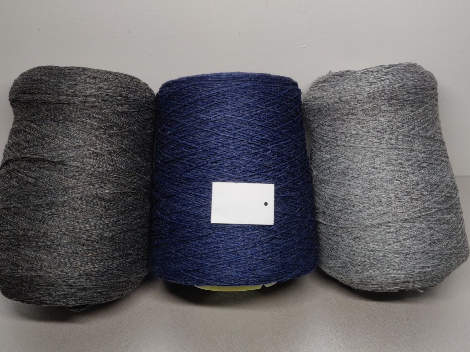Lana: Zegna Baruffa Kaschmir 30% Merino 70% Baba 490g 3fäd. d.grau – Nuovo (secondo la descrizione) da Lufingen venduto da Rosenquarz7 3