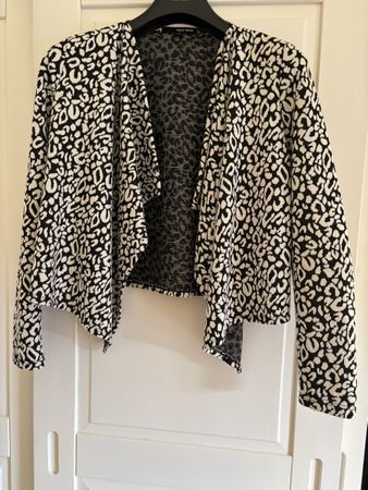 Damen Cardigan / Strickjacke schwarz weiss Animal Print