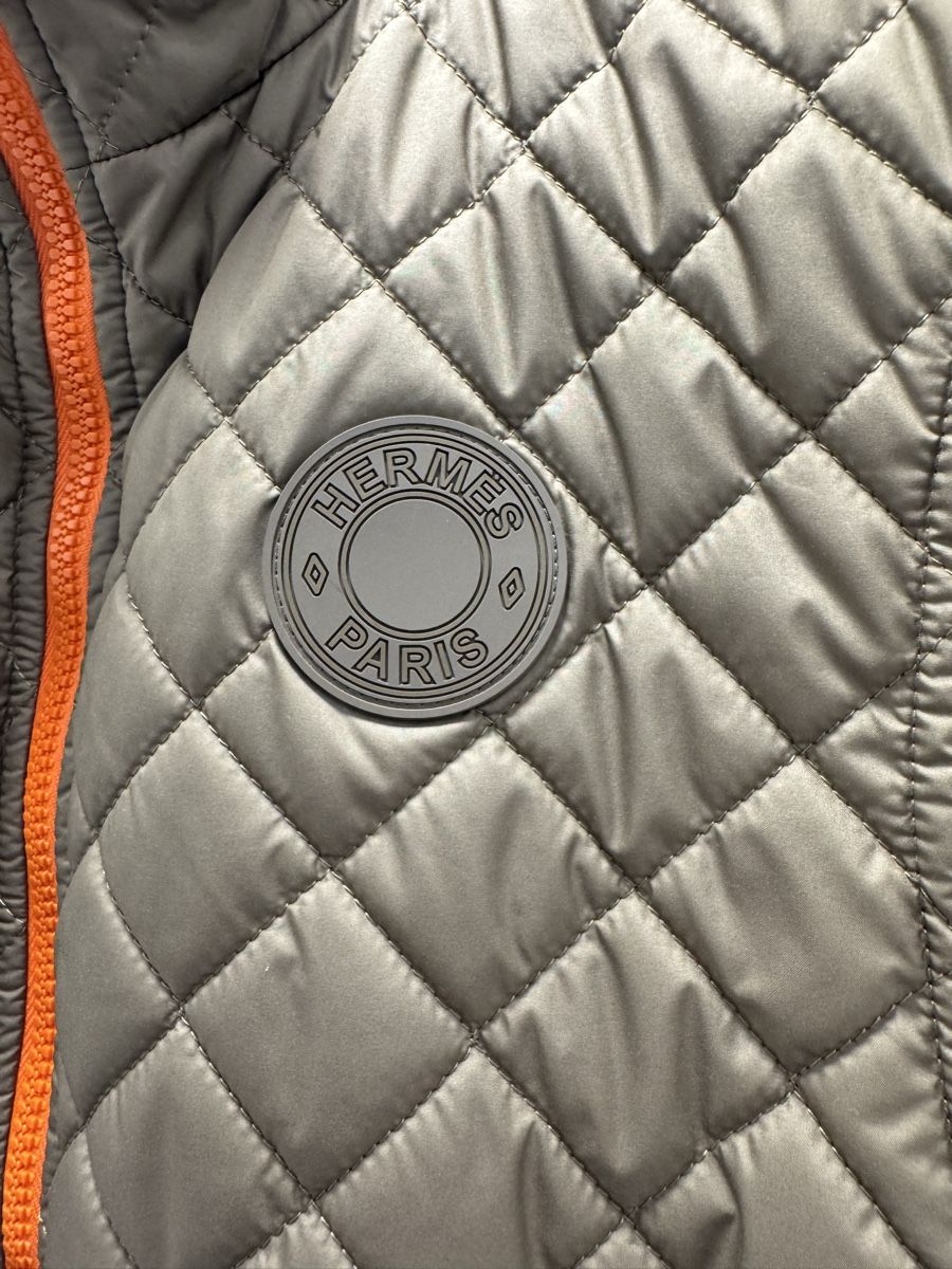 Hermès Gilet & Giacche senza maniche: Vest Hermes, never worn, size 34fr – Nuovo (secondo la descrizione) da Thonex venduto da Lux_brands01 1