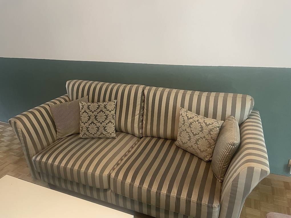 Sofas: Sofa im klassischen Stil  – Gebraucht aus Dübendorf von Lothwen