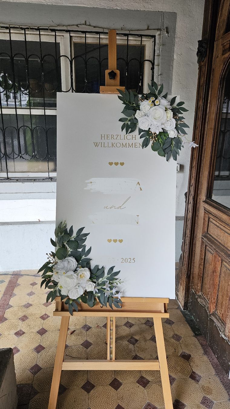 Toutes les décorations: Willkommenstafel mit Blumen – D'occasion à Emmen par sima93j