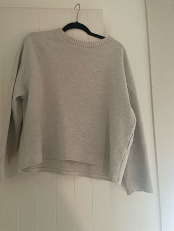 Pull Zara taille L manche évasé 