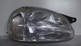 Opel Corsa B. Scheinwerfer rechts