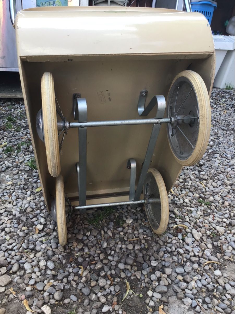 Voitures de poupées: Antiker Puppenwagen – D'occasion à Bazenheid par jud_wk8k 5