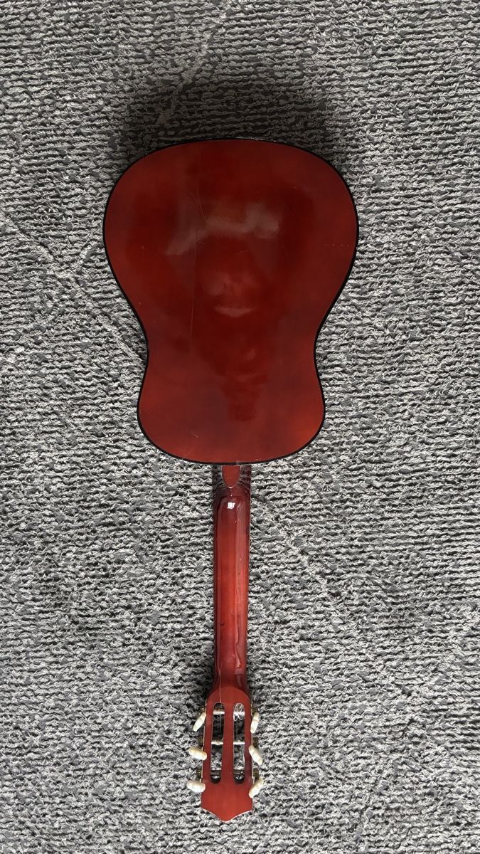 Musikinstrumente: Guitare taille enfant  – Gebraucht aus Lausanne von volkenito 1