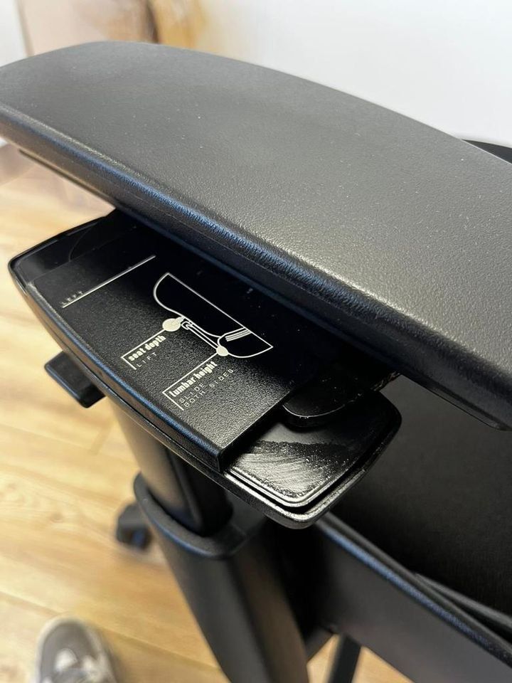 Steelcase Chaises: Refurbished Steelcase Leap V2 Full Option – D'occasion à Purmerend par Offeco 5