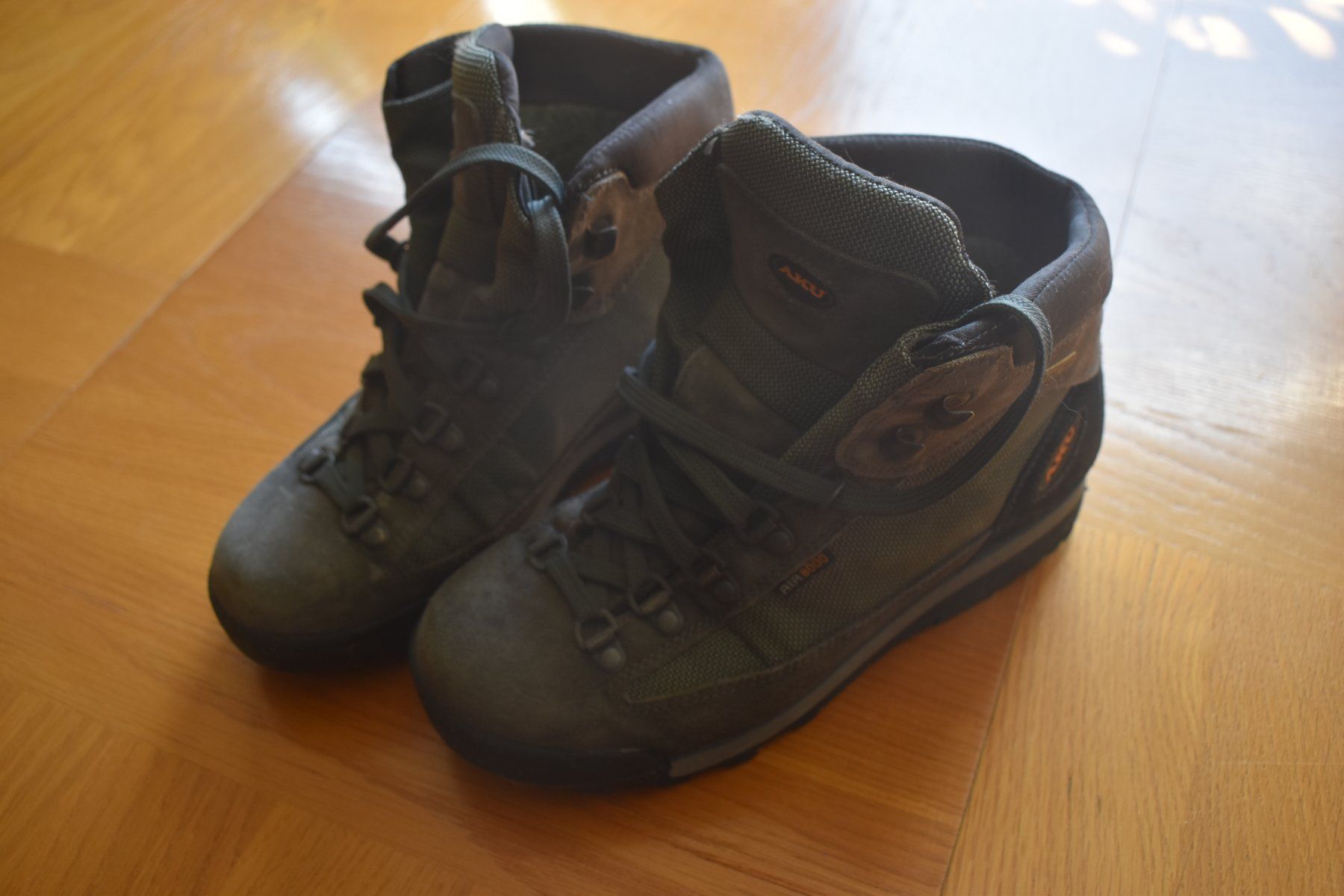 Aku Scarpe da donna: Chaussures de marche – Usato da Genthod venduto da alnapi35