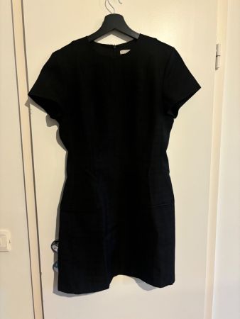 Black business dress 38
