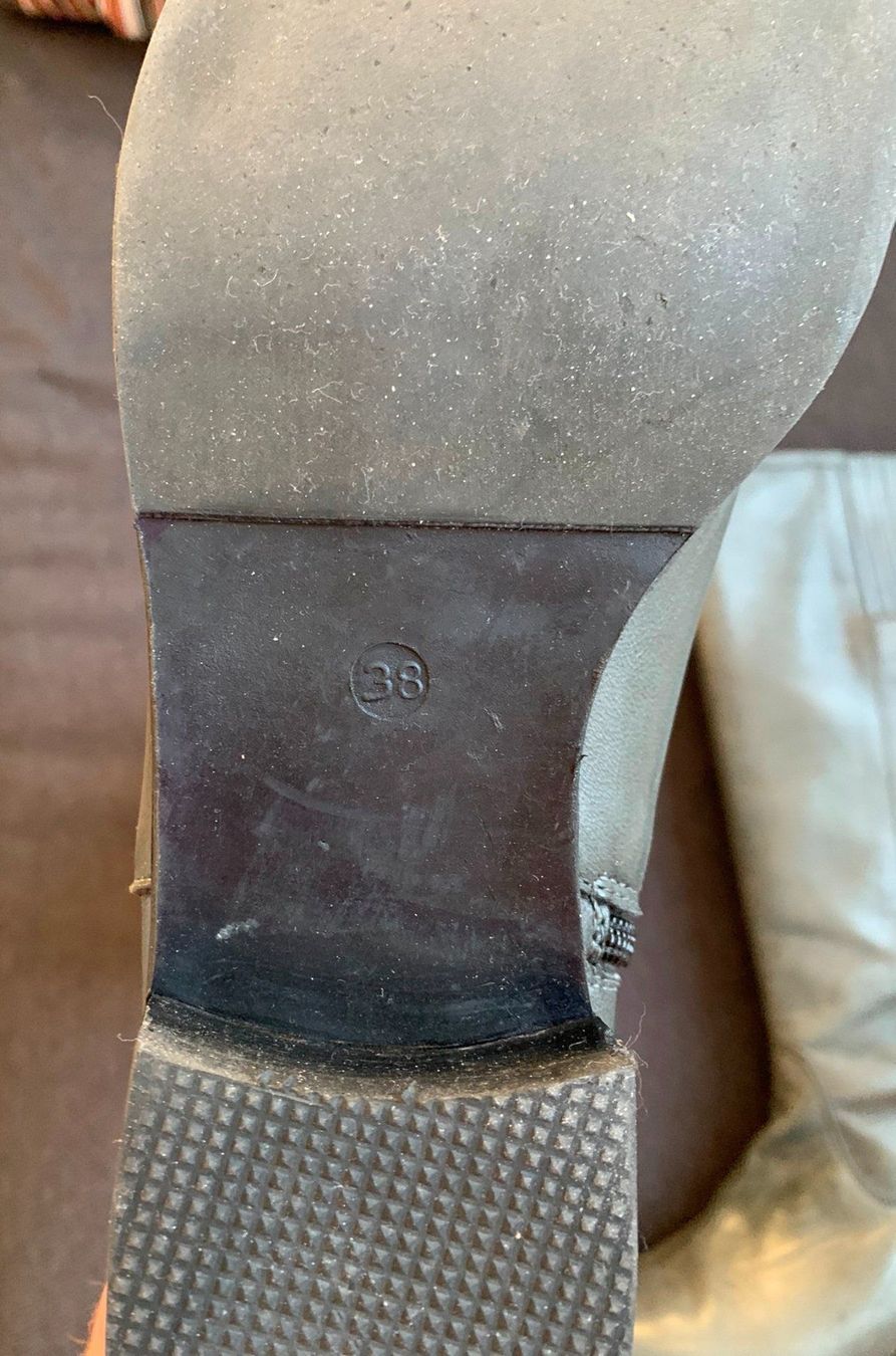 Damenschuhe: Lederstiefel Grösse 38 – Gebraucht aus Lodrino von mediwell 1