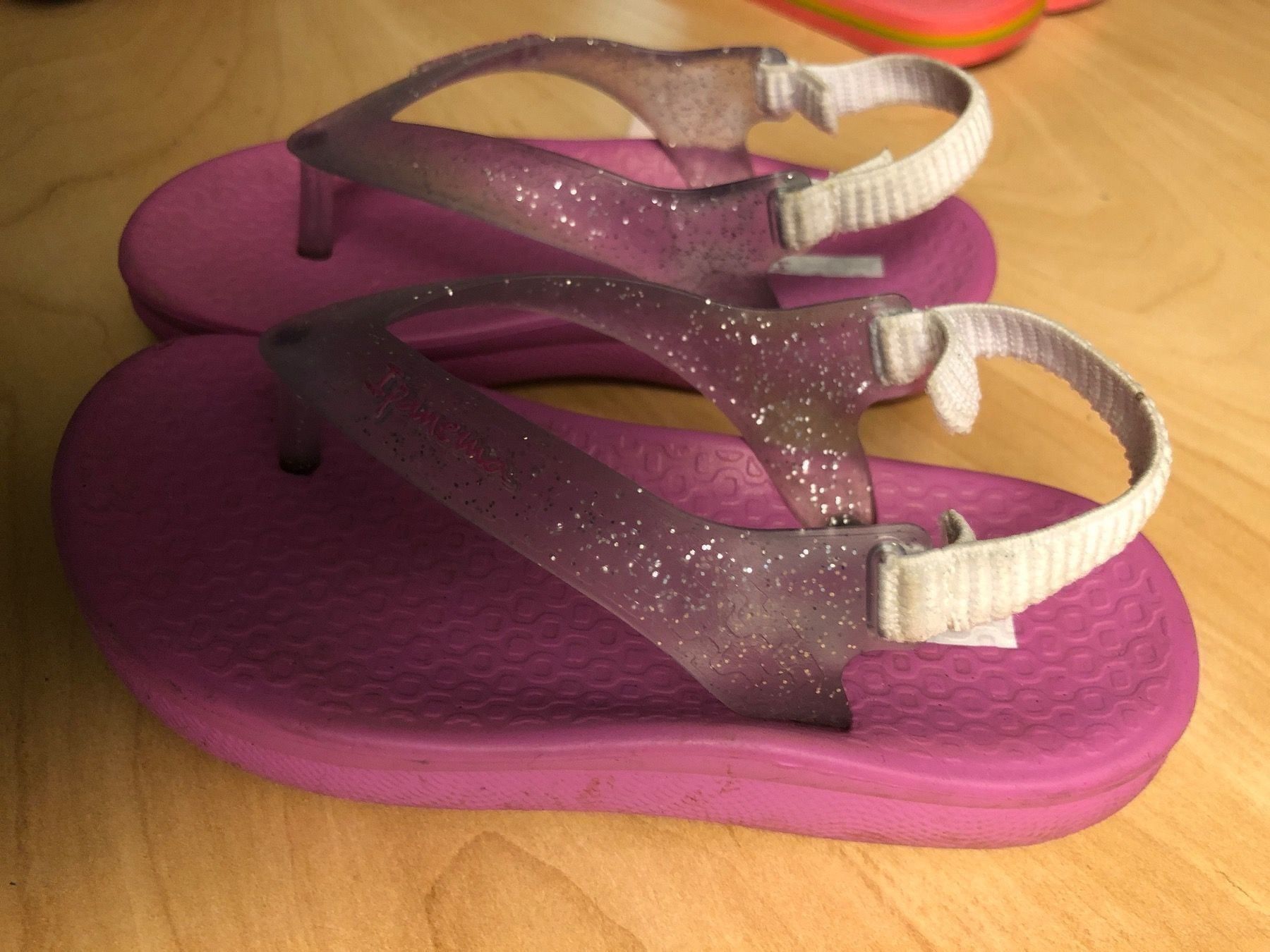Ipanema Scarpe per ragazze: Ipanema Flip Flops Gr.24 – Usato da Obergerlafingen venduto da cabo4