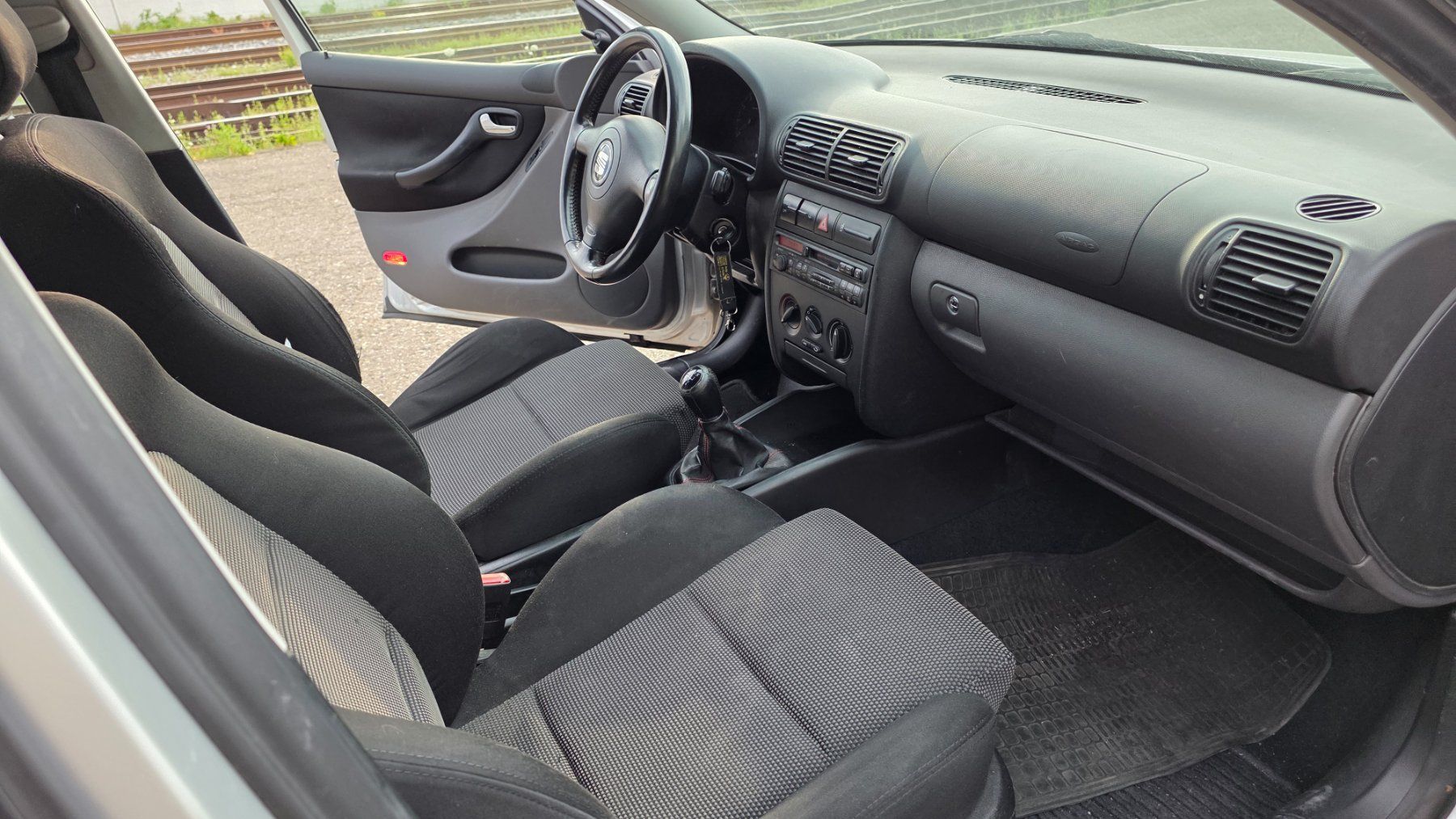 Seat Automobili: Seat Leon 1.6 Benzin – Usato da Arbon venduto da Tropxe. 7