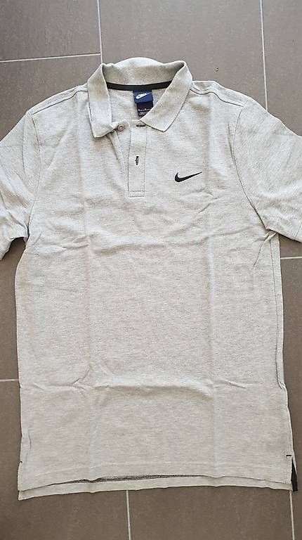 Magliette Polo: Nike Polo Grau (M) – Usato da Basel venduto da redzmaja