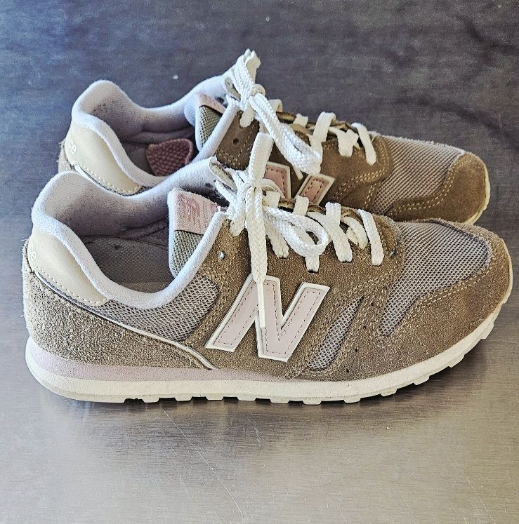 New Balance Scarpe da donna: New Balance 373, Gr. 37.5 – Usato da St. Gallenkappel venduto da masterglaus01