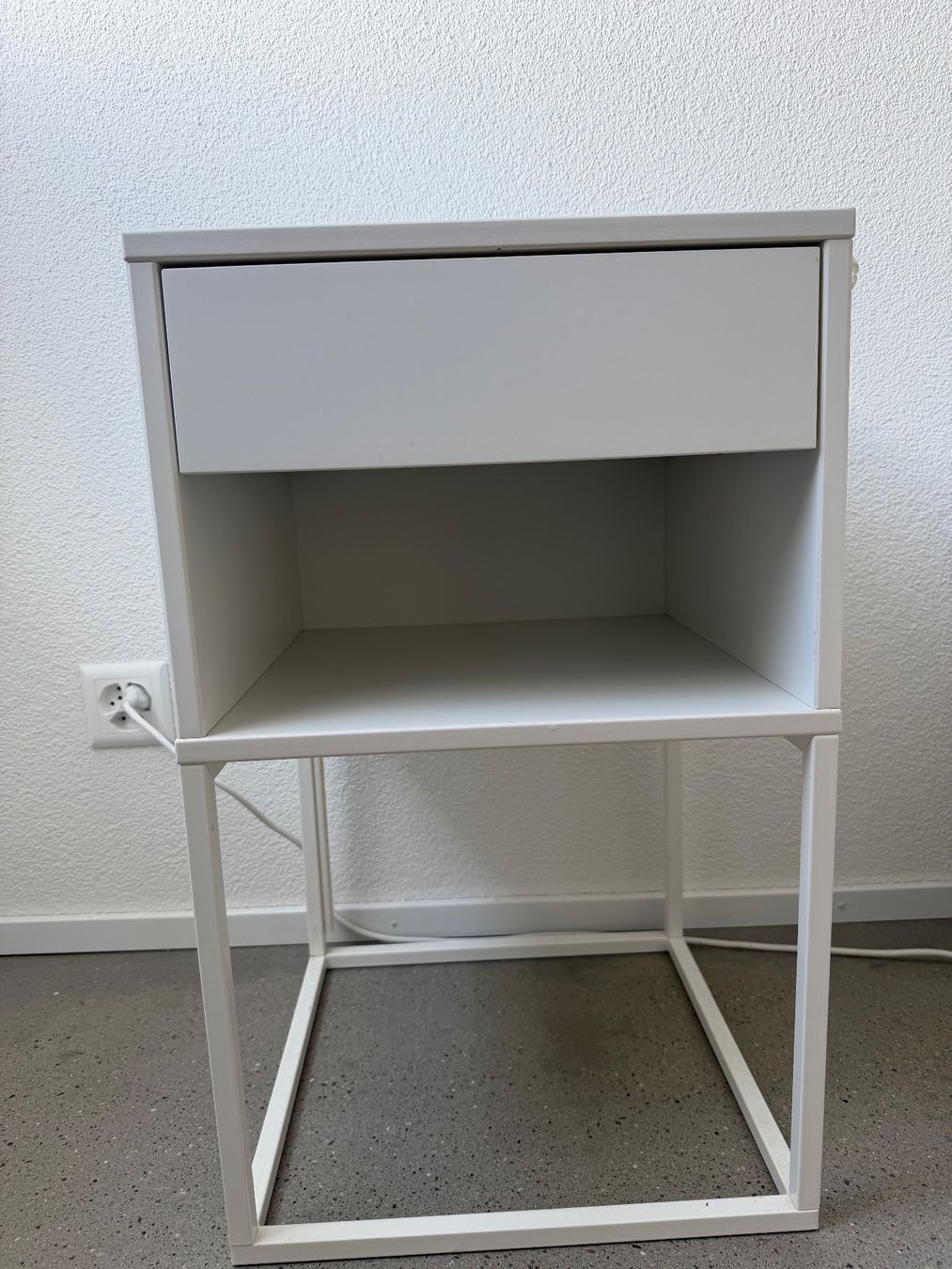 Comodini: 1 Nachttisch Vikhammer – Usato da Waltenschwil venduto da Shira4