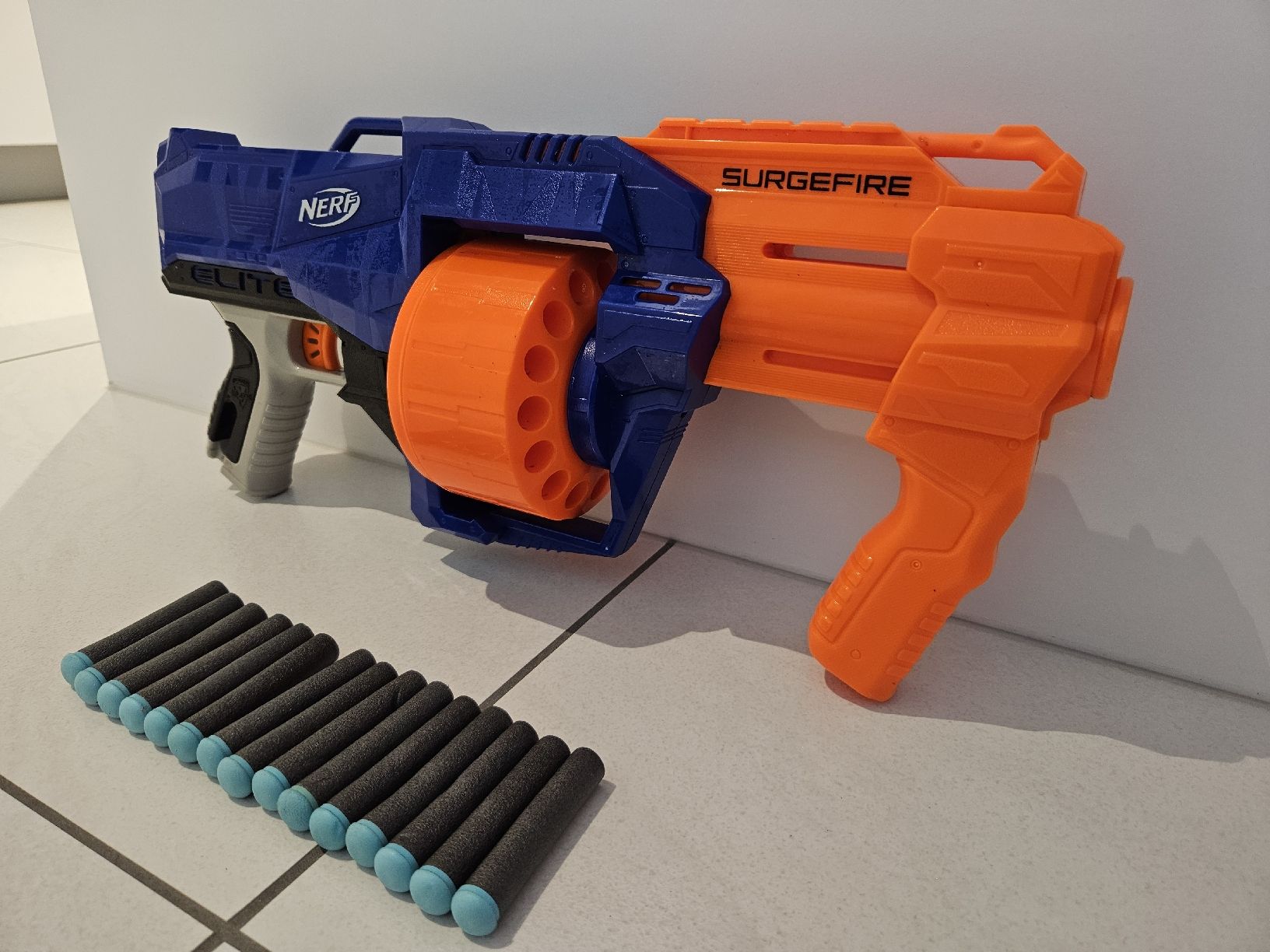 Nerf Giocattoli: NERF Elite SurgeFire – Usato da Oftringen venduto da Mrg3 1