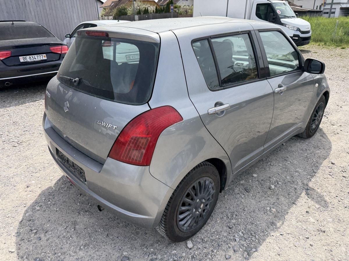Suzuki Automobili: Suzuki Swift 1.3 – Usato da Oberönz venduto da Xyz90 2