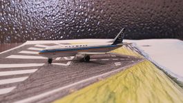 HERPA BOEING 737-400 OLYMPIC AIRWA 1/500