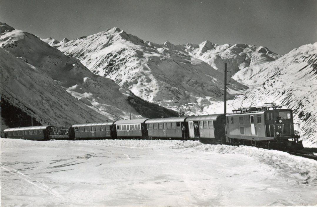 Ansichtskarten: Oberalp   UR   -    Furka-Oberalp-Bahn ob Andermatt – Gebraucht aus Brig von Valcards54