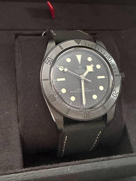Tudor Uhren: Tudor BB Ceramic – Gebraucht aus Zürich von timeio 2