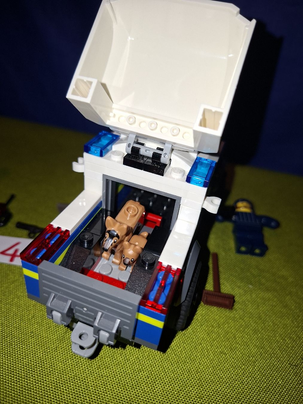 Lego Jouets: Lego Polizeiauto L42 – D'occasion à Aarberg par Fink010 2