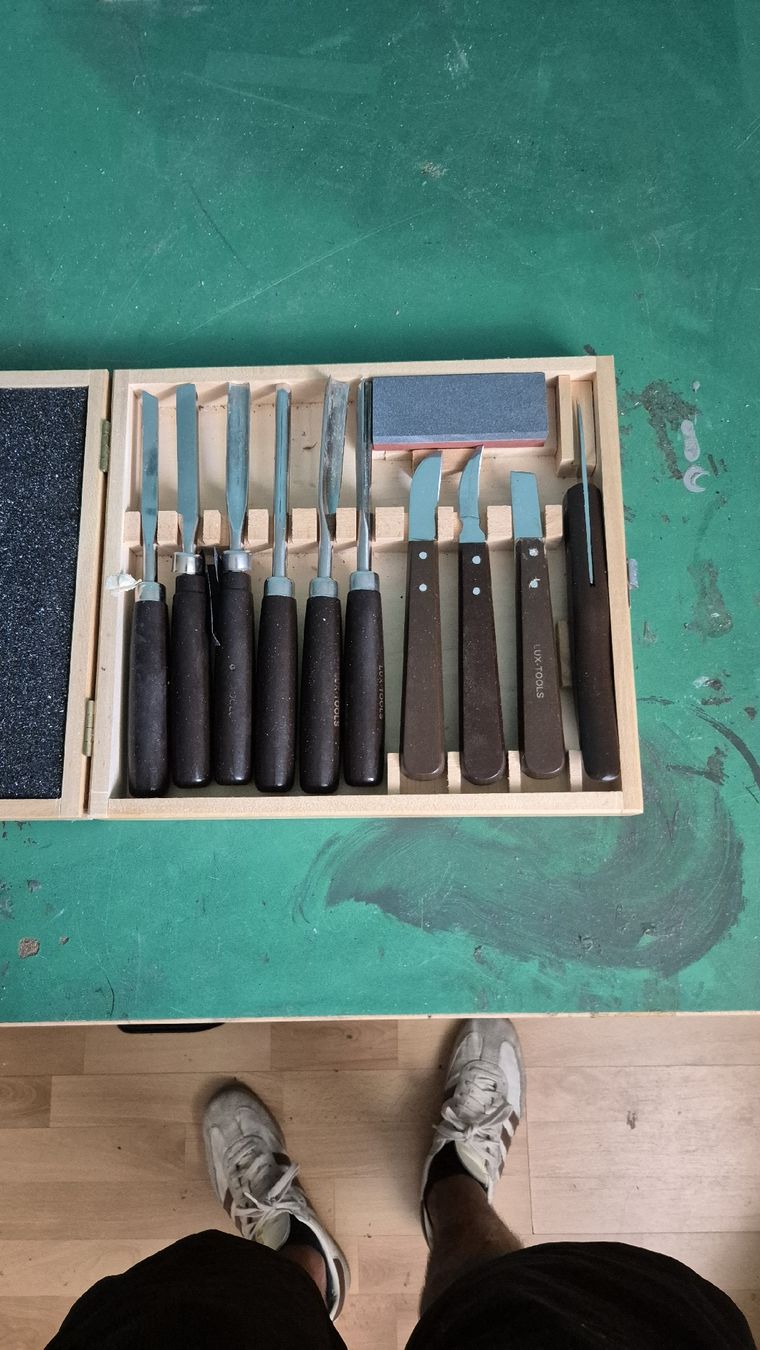 Lux Tutti gli attrezzi: Lux Schnitz Set – Usato da Winterthur venduto da tz1611
