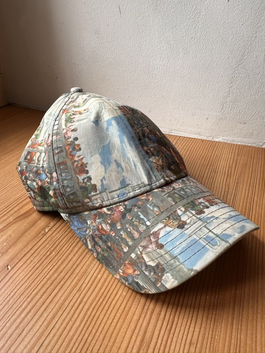New Era Copricapi, berretti & cappellini: New Era Cap - Louvre Edition  – Usato da Rorbas venduto da ComfySofa