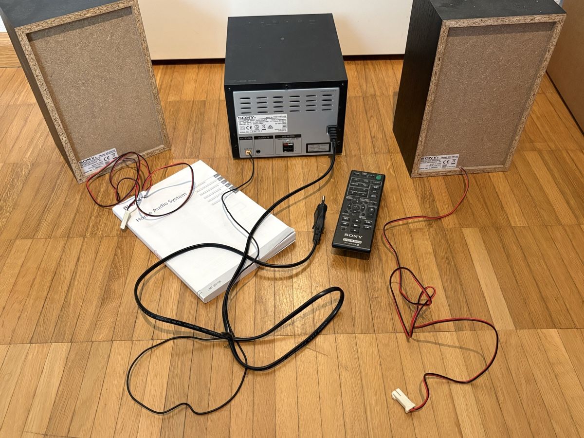 Sony Lettore multimediale & Streamer: Sony Home Audio System CMT-SBT20B  – Usato da Allschwil venduto da leo_lft5 2