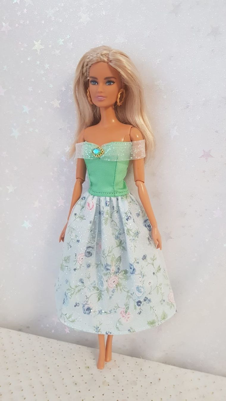 Puppen: Barbie Kleid – Neu (gemäss Beschreibung) aus Lachen SZ von Sakura4hime 2