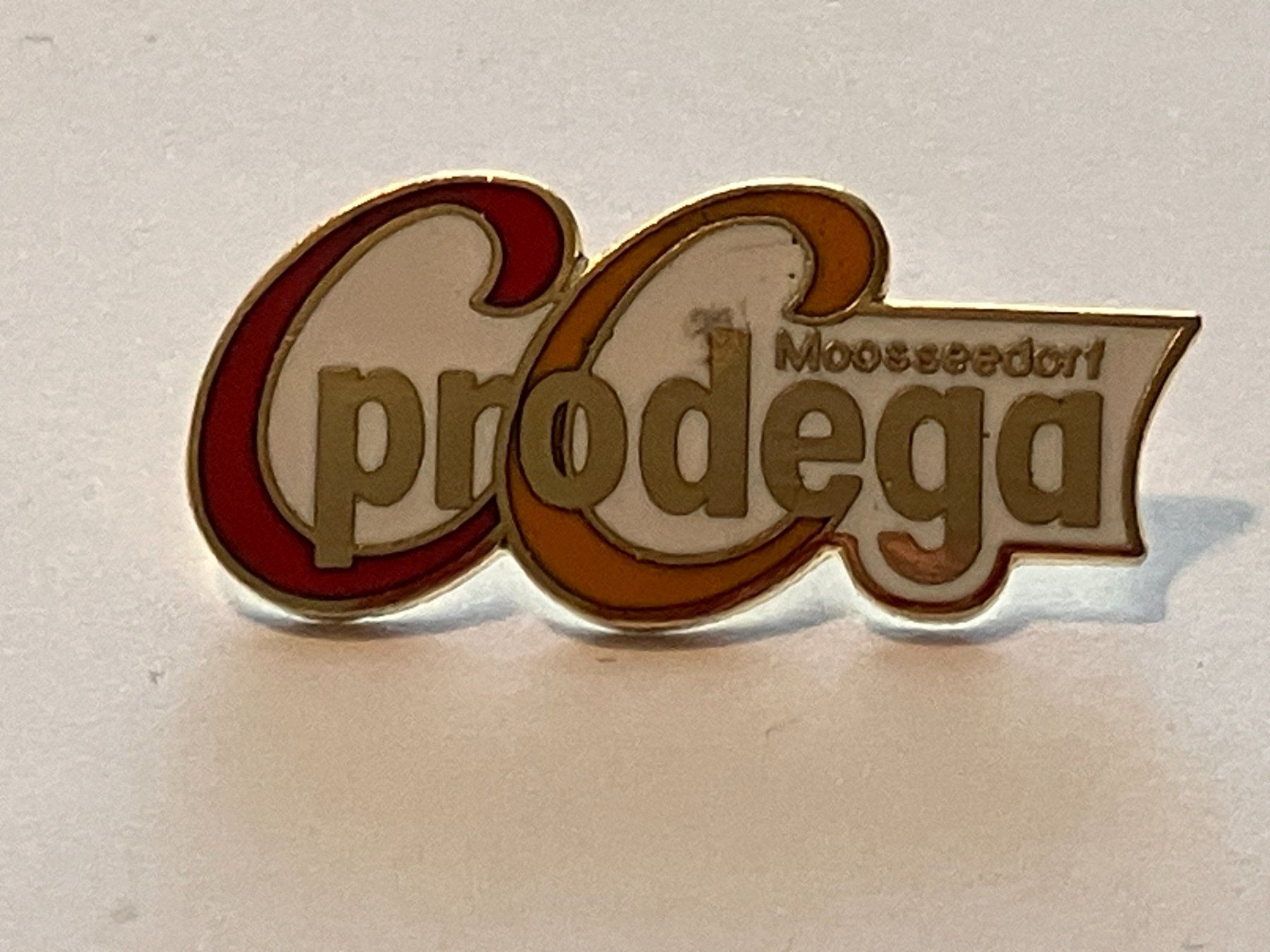 Placchette & Badge: 1 Pin CC Prodega Mosseedorf – Usato da Basel venduto da djwwpp