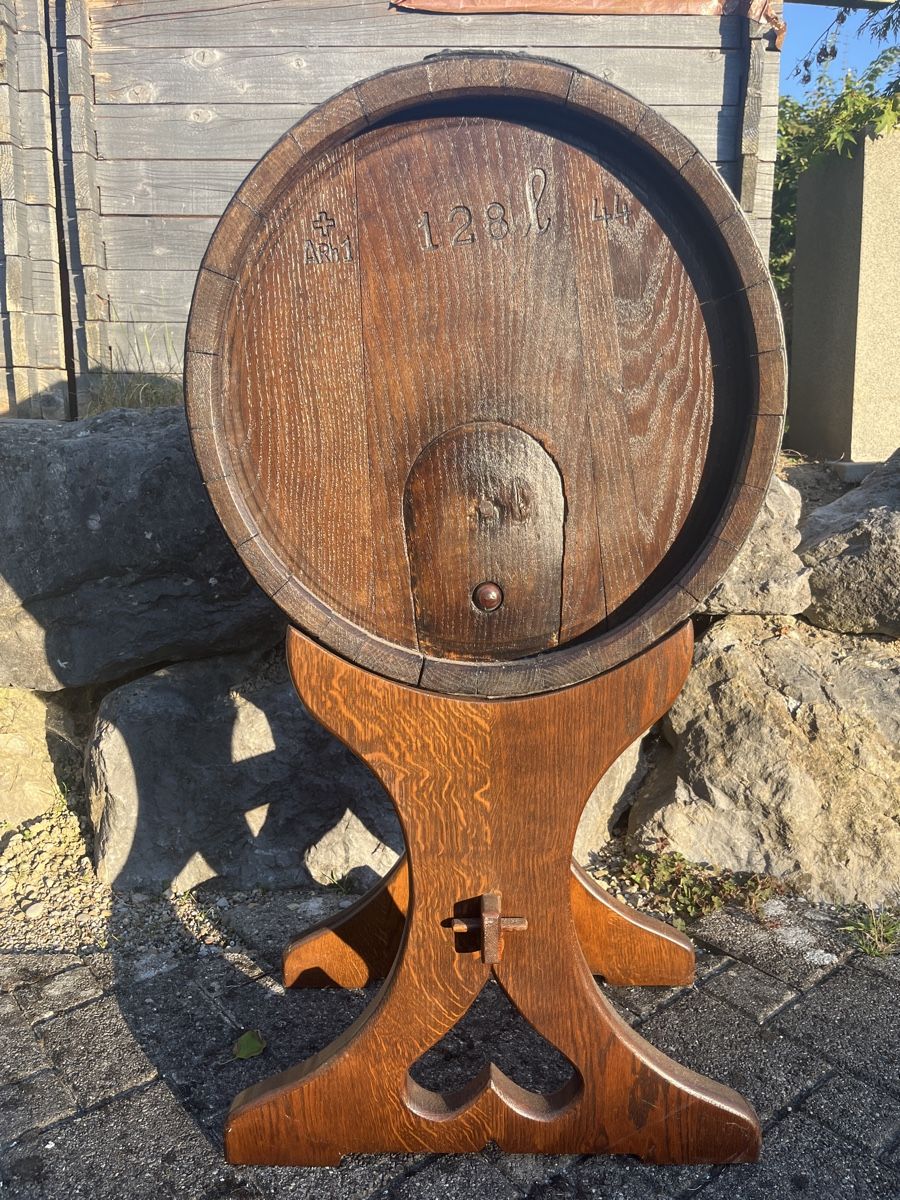 Holzartikel: Weinregal aus Holz – Gebraucht aus Lenggenwil von WAMALE 1