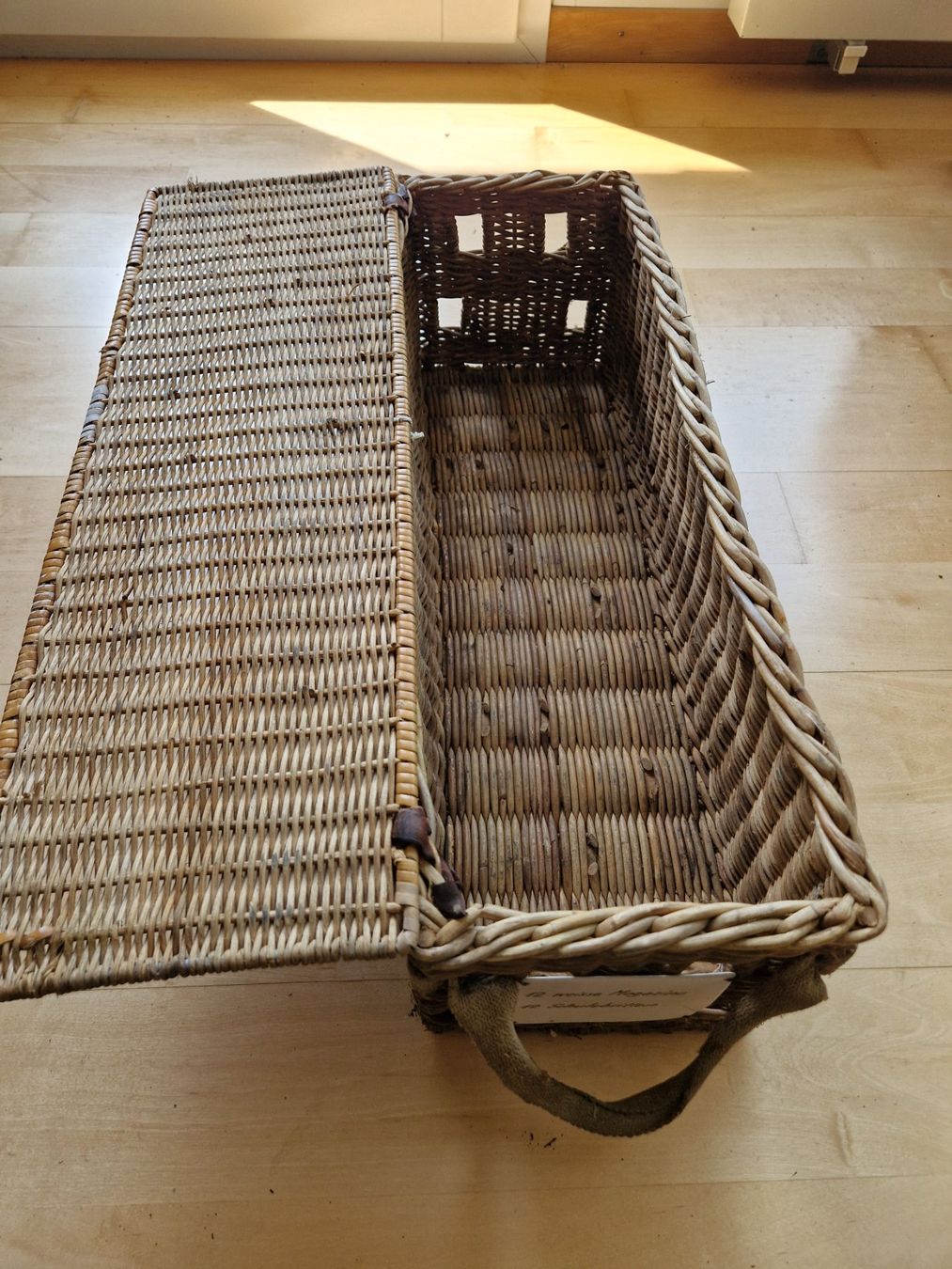Altro in Antiquarato & Arte: Munition Korb Armee – Usato da Heimberg venduto da ngw01
