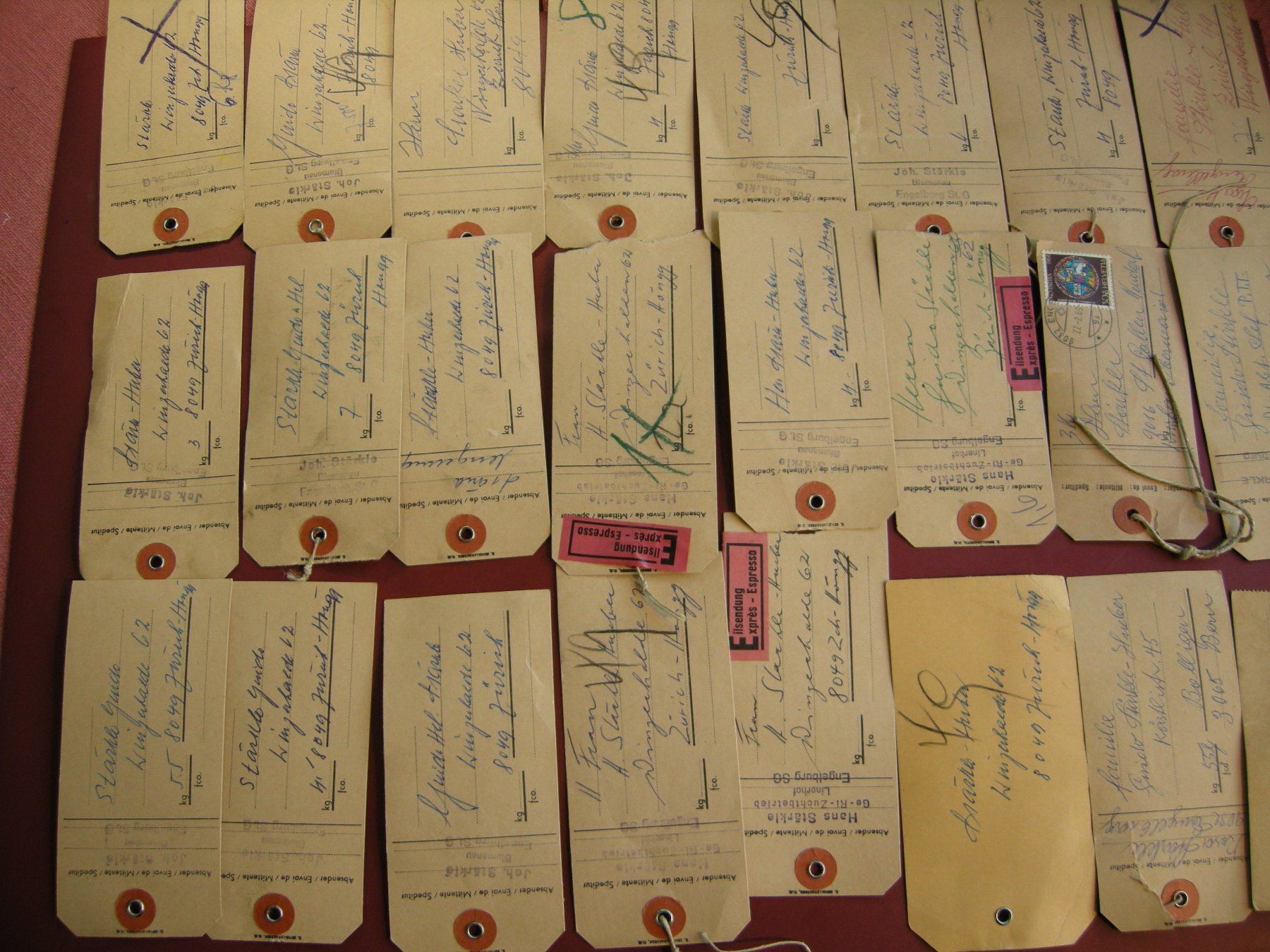 Tutti i francobolli: 24 Schöne Paket Etiketten – Usato da Rüti ZH venduto da jupi1945 4