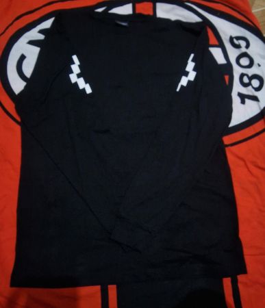 Pull Marcelo Burlon