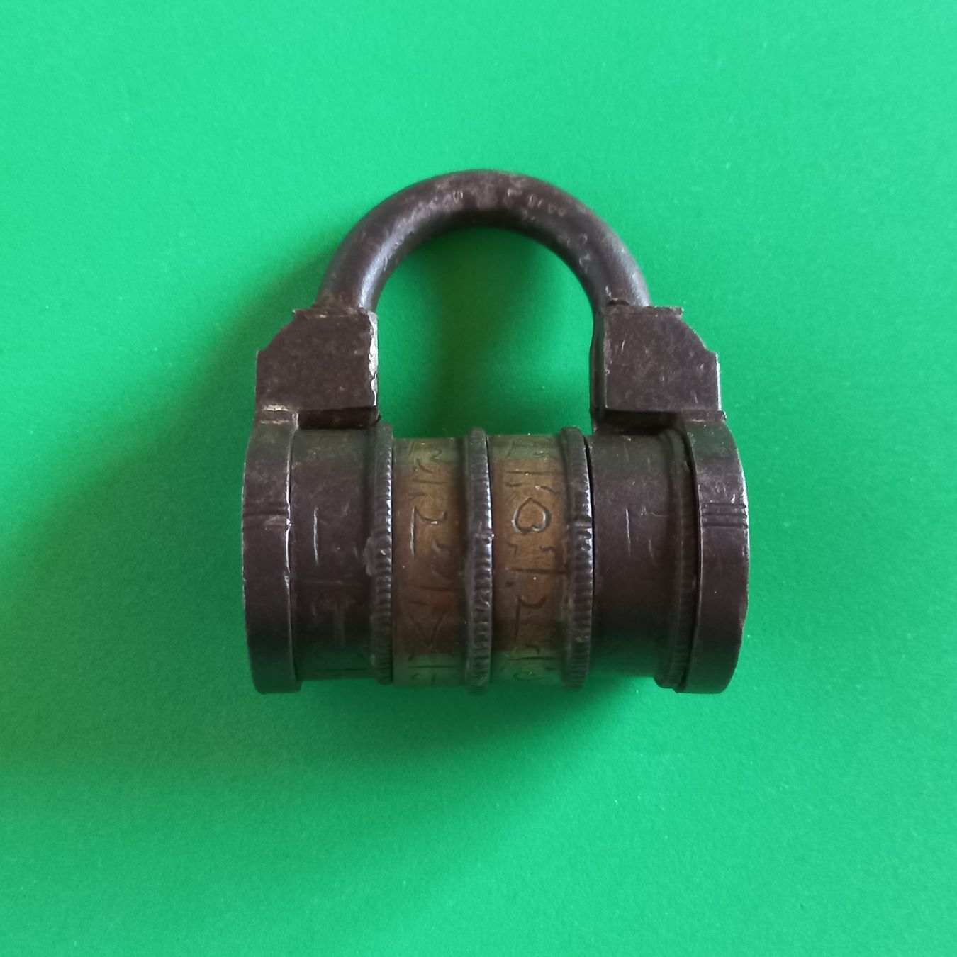 Lucchetti: Ancien cadenas à combinaison. – Usato da Dompierre FR venduto da fat_xth5