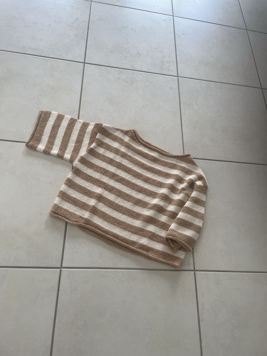 Stradivarius Pulls & Sweat-shirts: Stradivarius Pullover gestreift beige/weiss Grösse S . Neu – Neuf avec emballage d'origine à Dübendorf par jlu_r7hz 1