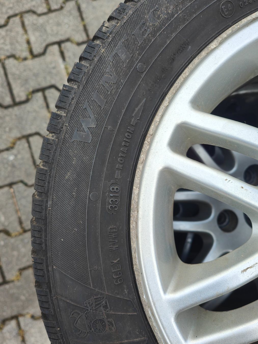 Peugeot Pneus & Kompletträder: Peugeot Winterräder – Gebraucht aus Oberengstringen von Reifen-Lagerverkauf 1