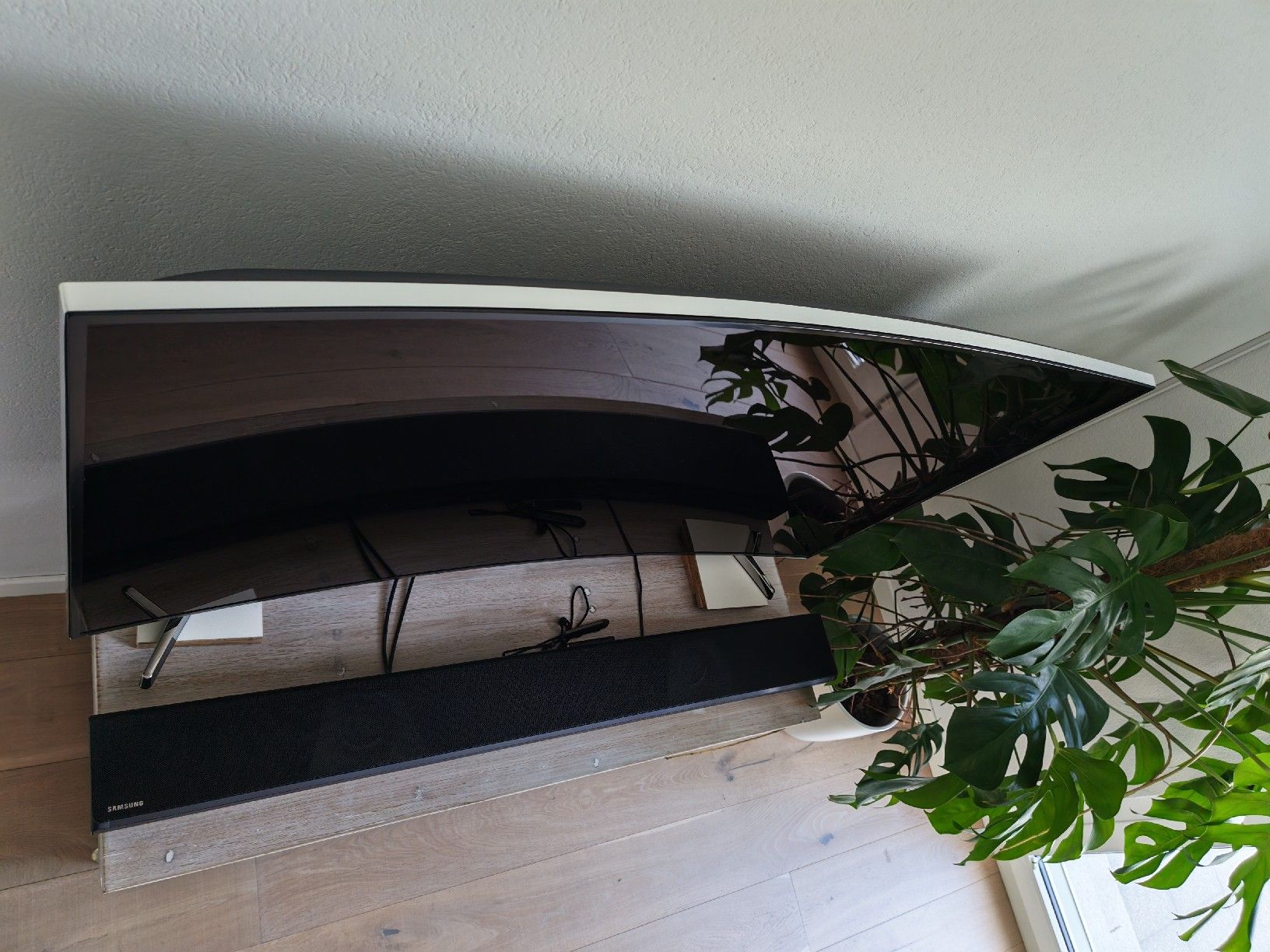 Samsung Televisori: Samsung curved TV – Usato da Oberweningen venduto da Smeier1 1